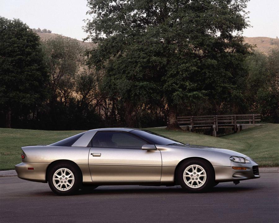  Chevrolet Camaro 1998 года  (фото 60 из 75)